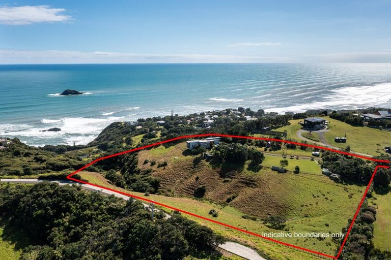 Photo of property in 449 Oaia Road, Muriwai, Waimauku, 0881