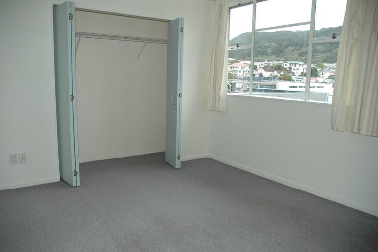 Photo of property in Grandstand Apartments, 80u6 Kent Terrace, Mount Victoria, Wellington, 6011