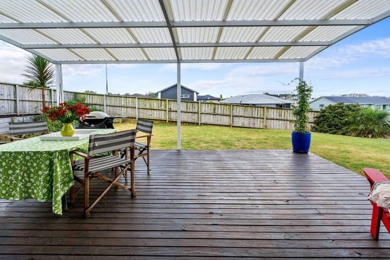Photo of property in 12 Dune Lake Place, Ruakaka, 0116