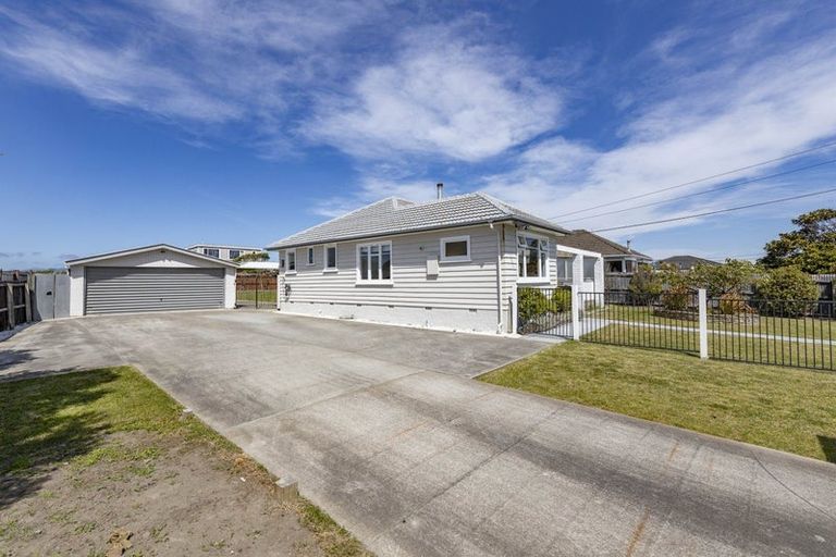 Photo of property in 8 Pandora Street, North New Brighton, Christchurch, 8083