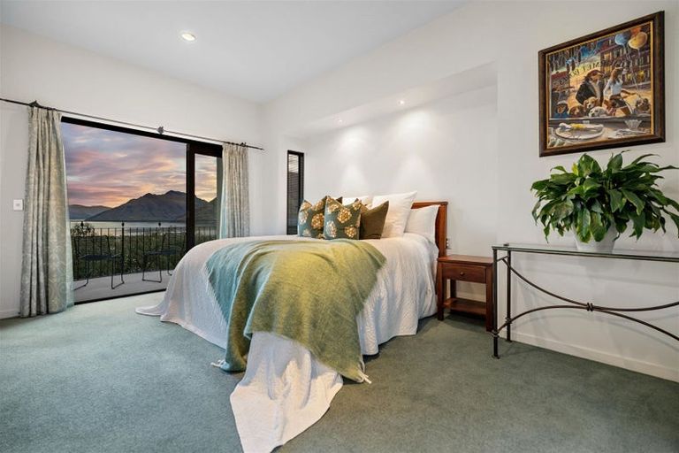 Photo of property in 94 Hensman Road, Queenstown, 9300