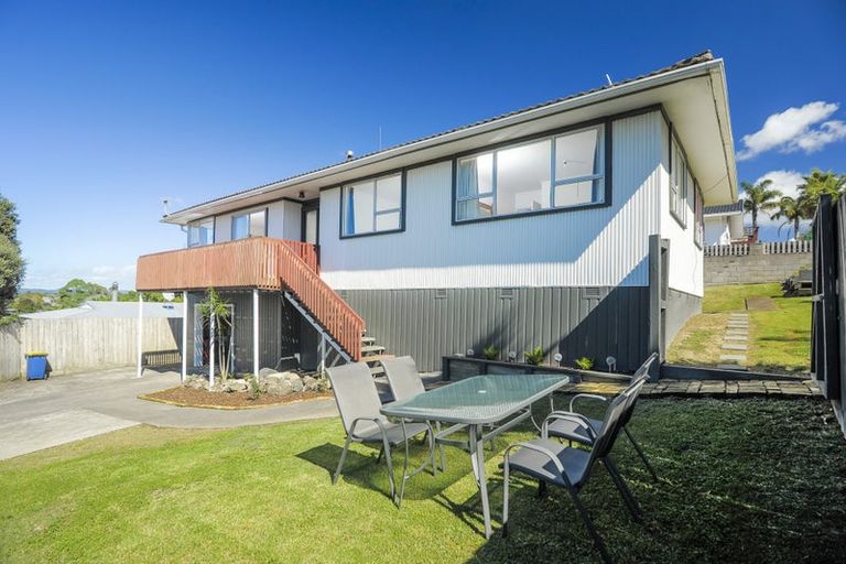 Photo of property in 47 Helena Street, Massey, Auckland, 0614