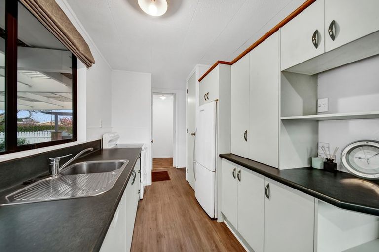 Photo of property in 13 Manuka Place, Hawera, 4610