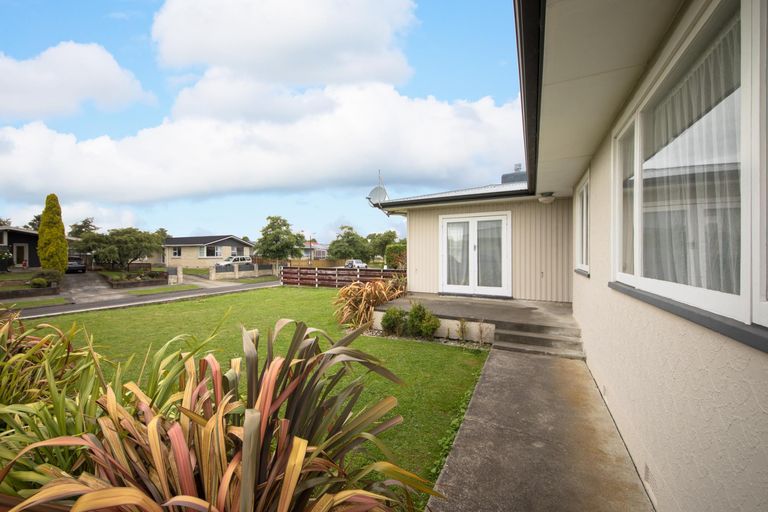 Photo of property in 14 Anakiwa Street, Kelvin Grove, Palmerston North, 4414