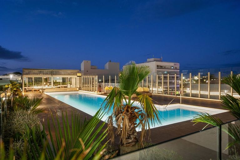 Photo of property in Sentinel Apartments, 1604/3 Northcroft Street, Takapuna, Auckland, 0622