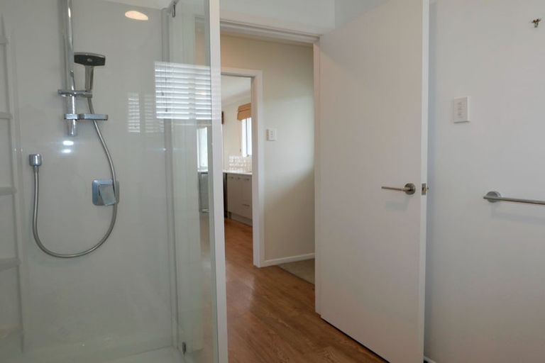 Photo of property in 77 Gray Avenue, Paraparaumu Beach, Paraparaumu, 5032