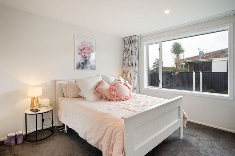 Photo of property in 28 Ingrid Street, Parklands, Christchurch, 8083