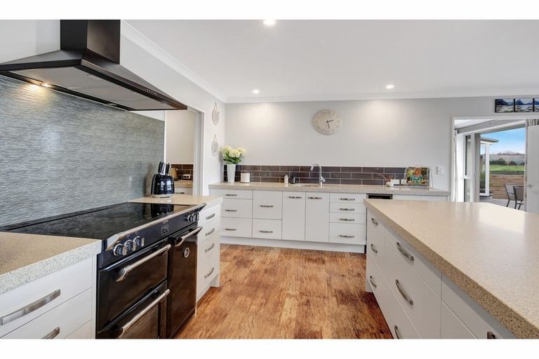 Photo of property in 2479 Tram Road, West Eyreton, Rangiora, 7475