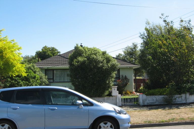 Photo of property in 5 Pablo Place, Hoon Hay, Christchurch, 8025