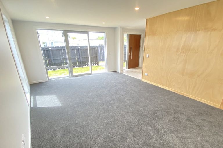 Photo of property in 52a Durham Crescent, Fairfield, Lower Hutt, 5011