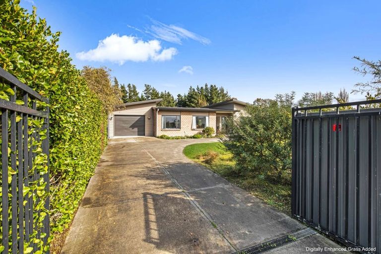 Photo of property in 8 Latham Stubbs Crescent, Waipawa, 4210