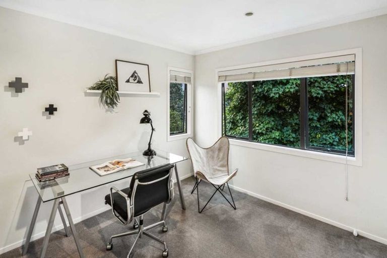 Photo of property in 1a Whitby Crescent, Mairangi Bay, Auckland, 0630