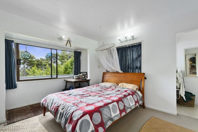 Photo of property in 131 Colwill Road, Massey, Auckland, 0614