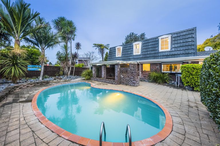 Photo of property in 19 Keeney Court, Papakura, 2110