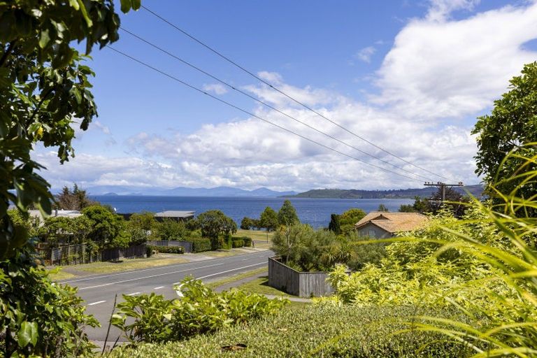 Photo of property in 66 Pataka Road, Taupo, 3330