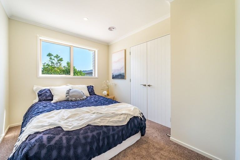 Photo of property in 5 Latimer Way, Petone, Lower Hutt, 5012