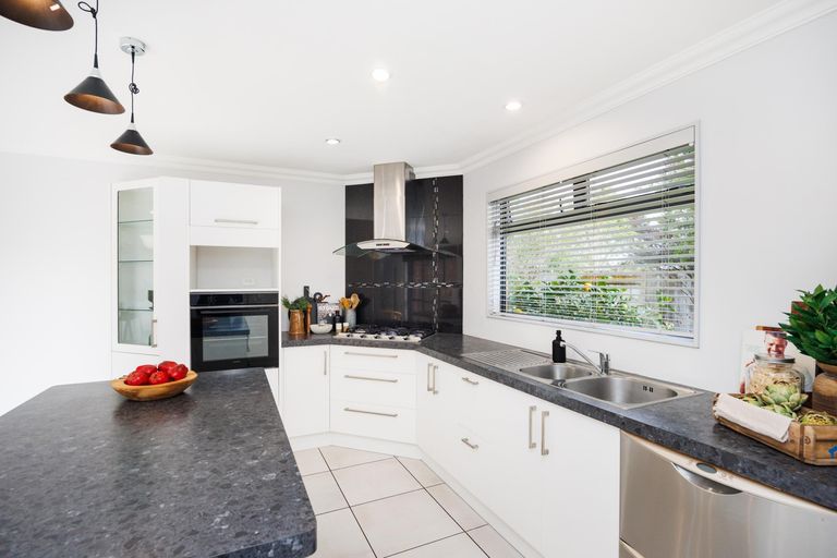 Photo of property in 22 Oak Crescent, Ashhurst, 4810