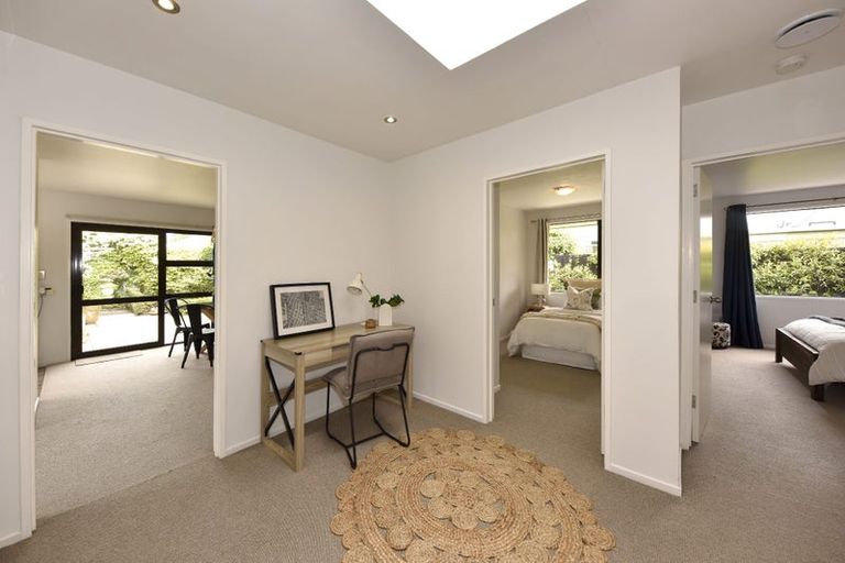 Photo of property in 2/6 Gatonby Place, Avonhead, Christchurch, 8042