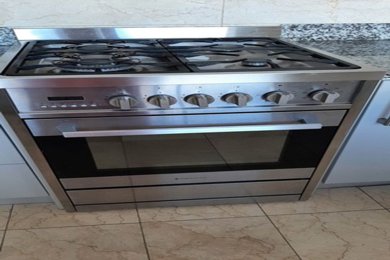 Photo of property in 2/127 Portage Road, New Lynn, Auckland, 0600