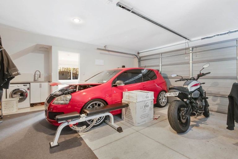 Photo of property in 69 Tamahere Drive, Glenfield, Auckland, 0629