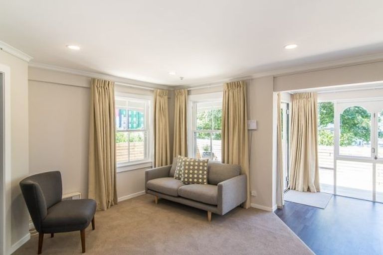 Photo of property in 219u1 The Terrace, Wellington Central, Wellington, 6011