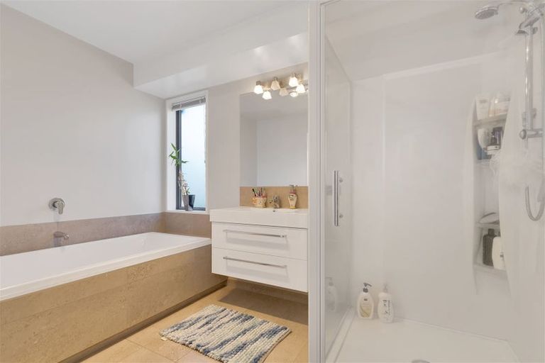 Photo of property in 31 Davaar Crescent, Broomfield, Christchurch, 8042