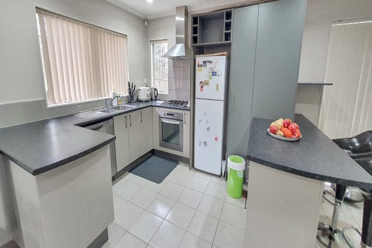 Photo of property in 122c Alfriston Road, Manurewa, Auckland, 2105