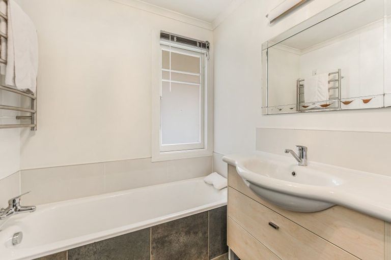 Photo of property in 89 Princes Drive, Britannia Heights, Nelson, 7010