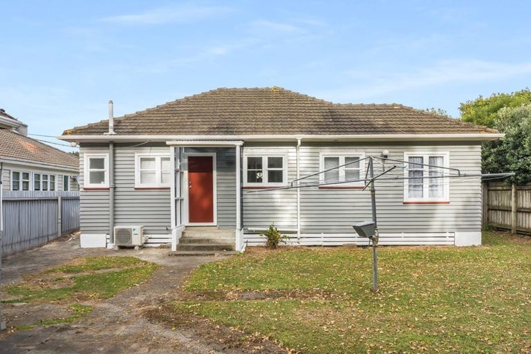 Photo of property in 32 Hyde Street, Wainuiomata, Lower Hutt, 5014