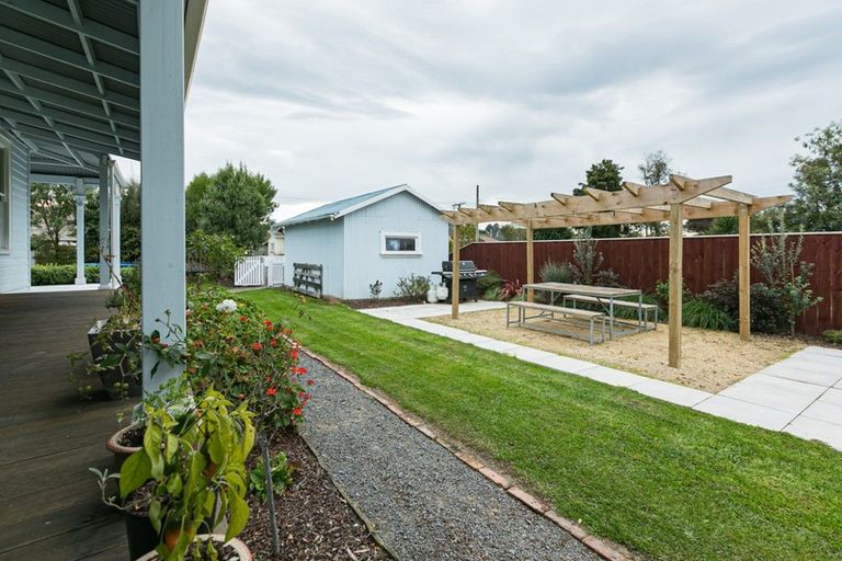 Photo of property in 44 Mcgreevy Street, Waipawa, 4210