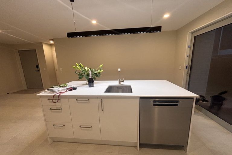 Photo of property in 3/50 Marine Parade, North New Brighton, Christchurch, 8083