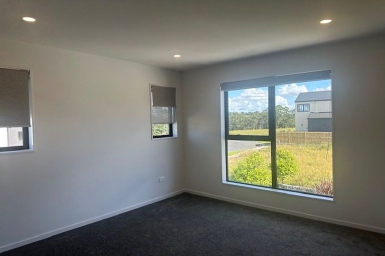 Photo of property in 169 Henwood Road, Westgate, Auckland, 0814