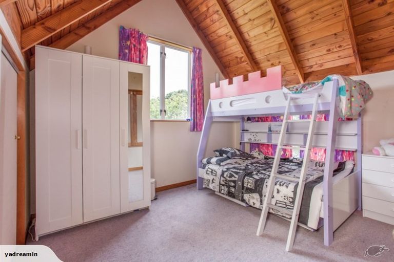 Photo of property in 2/7 Savoy Road, Glen Eden, Auckland, 0602