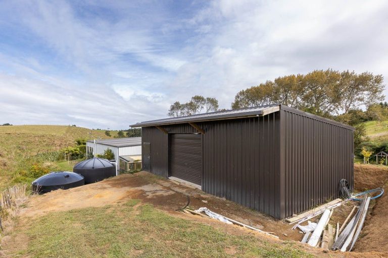 Photo of property in 80a Henwood Road, Paraite, New Plymouth, 4372