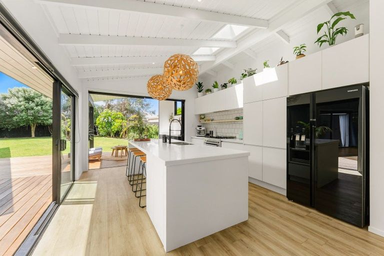 Photo of property in 53 Dickson Road, Papamoa Beach, Papamoa, 3118