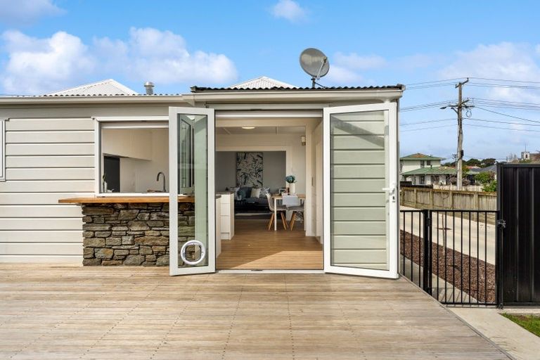 Photo of property in 28 Alma Road, Gonville, Whanganui, 4501