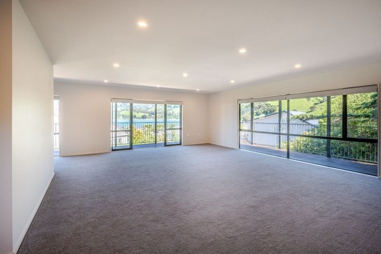 Photo of property in 3 Cedar Lane, Duvauchelle, 7581