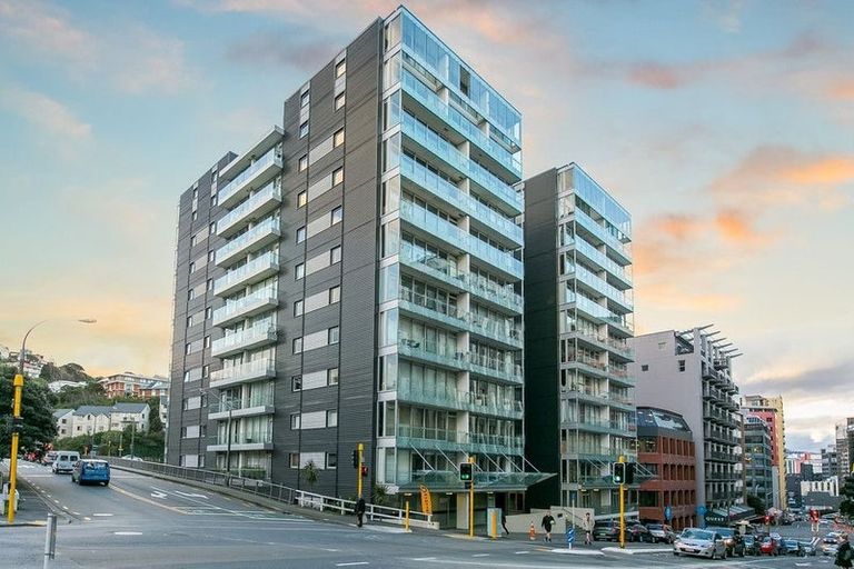 Photo of property in Montreaux Apartments, 5a/164 The Terrace, Wellington Central, Wellington, 6011