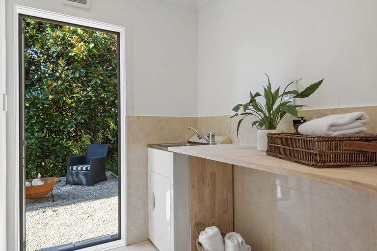 Photo of property in 14 Durbin Court, Greenhithe, Auckland, 0632
