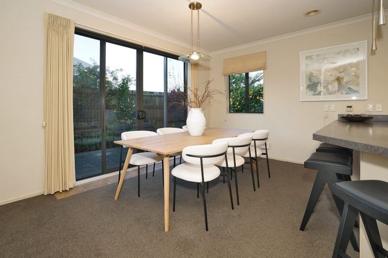 Photo of property in 62 Saint James Drive, Huntington, Hamilton, 3210