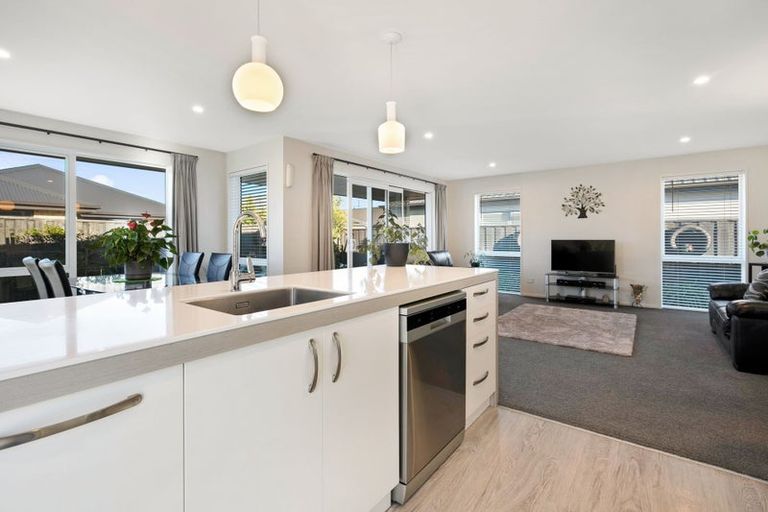 Photo of property in 25 Waituna Street, Pegasus, 7612