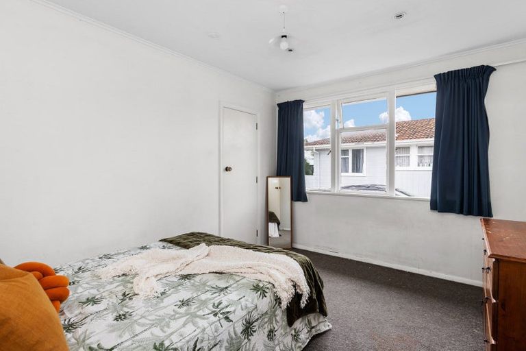 Photo of property in 16 Old Wairoa Road, Papakura, 2110