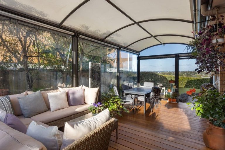 Photo of property in 53 Grand Drive, Orewa, 0931