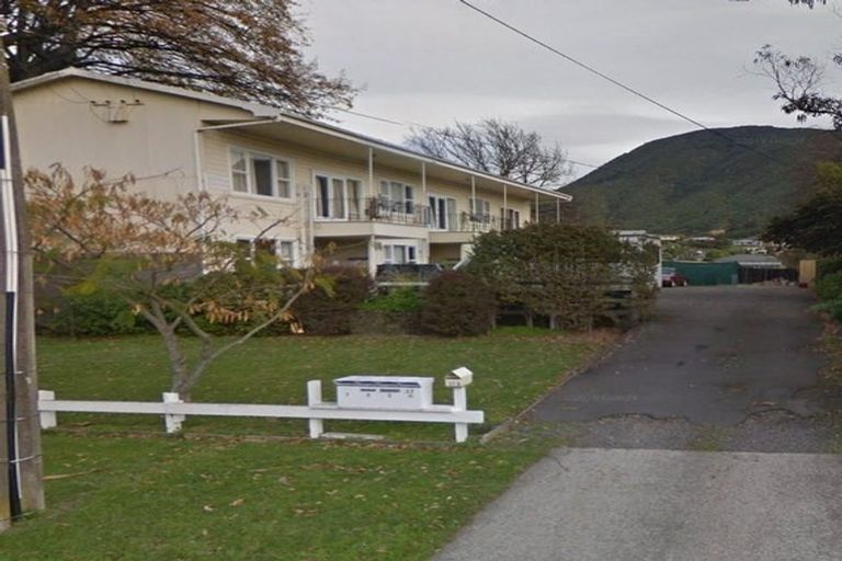 Photo of property in 37a/1 Devon Street, Picton, 7220
