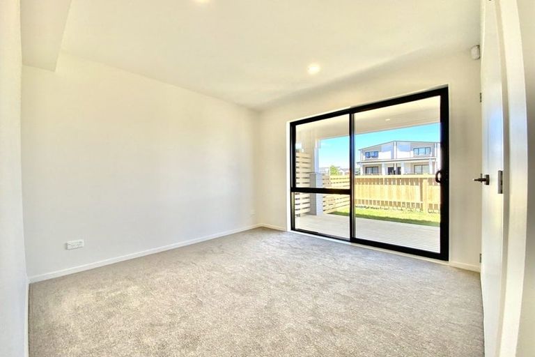 Photo of property in 17 Auranga Drive, Karaka, Papakura, 2113