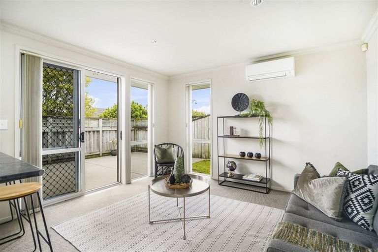 Photo of property in 11 Holcroft Place, Huntington, Hamilton, 3210