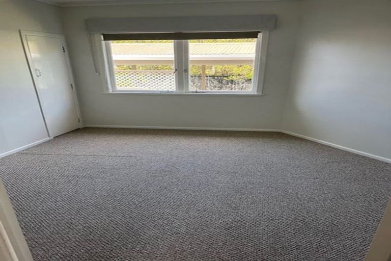 Photo of property in 1/24 Lancaster Road, Beach Haven, Auckland, 0626