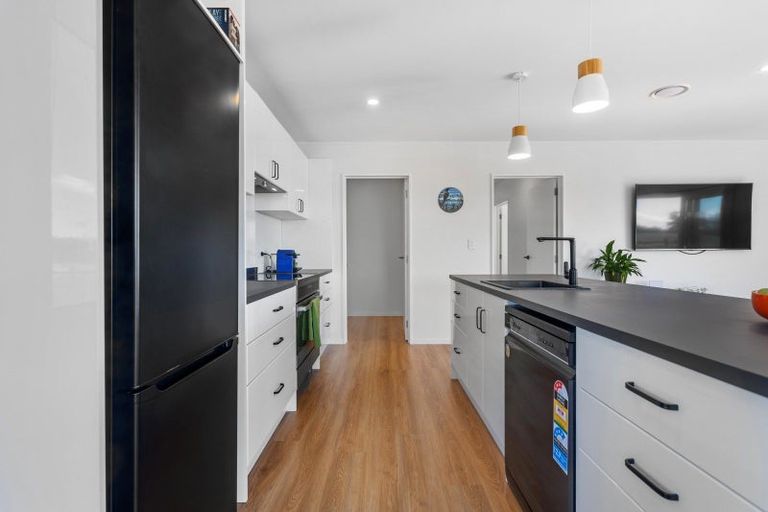 Photo of property in 86 Racecourse Road, Amberley, 7482