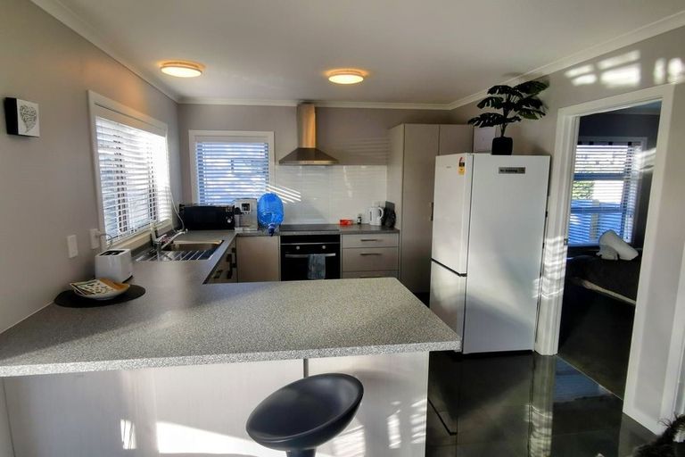 Photo of property in 27a Matai Street, Waikanae, 5036