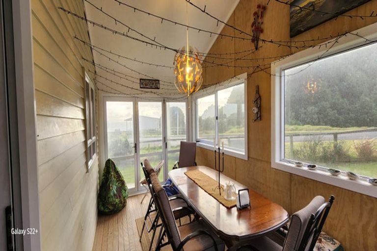 Photo of property in 1 Point Road, Mokau, 4376